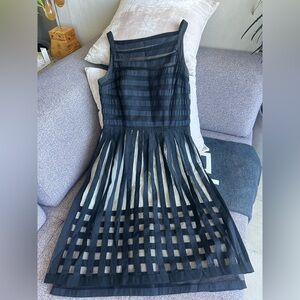 Cynthia Steffe $305 Black Tulle Striped Sleeveless Cocktail Dress Sz 6 in EUC